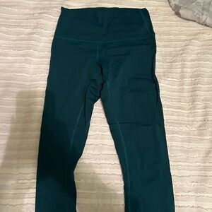 Lululemon Athletica Wunder Under 7/8 leggings, forest green color